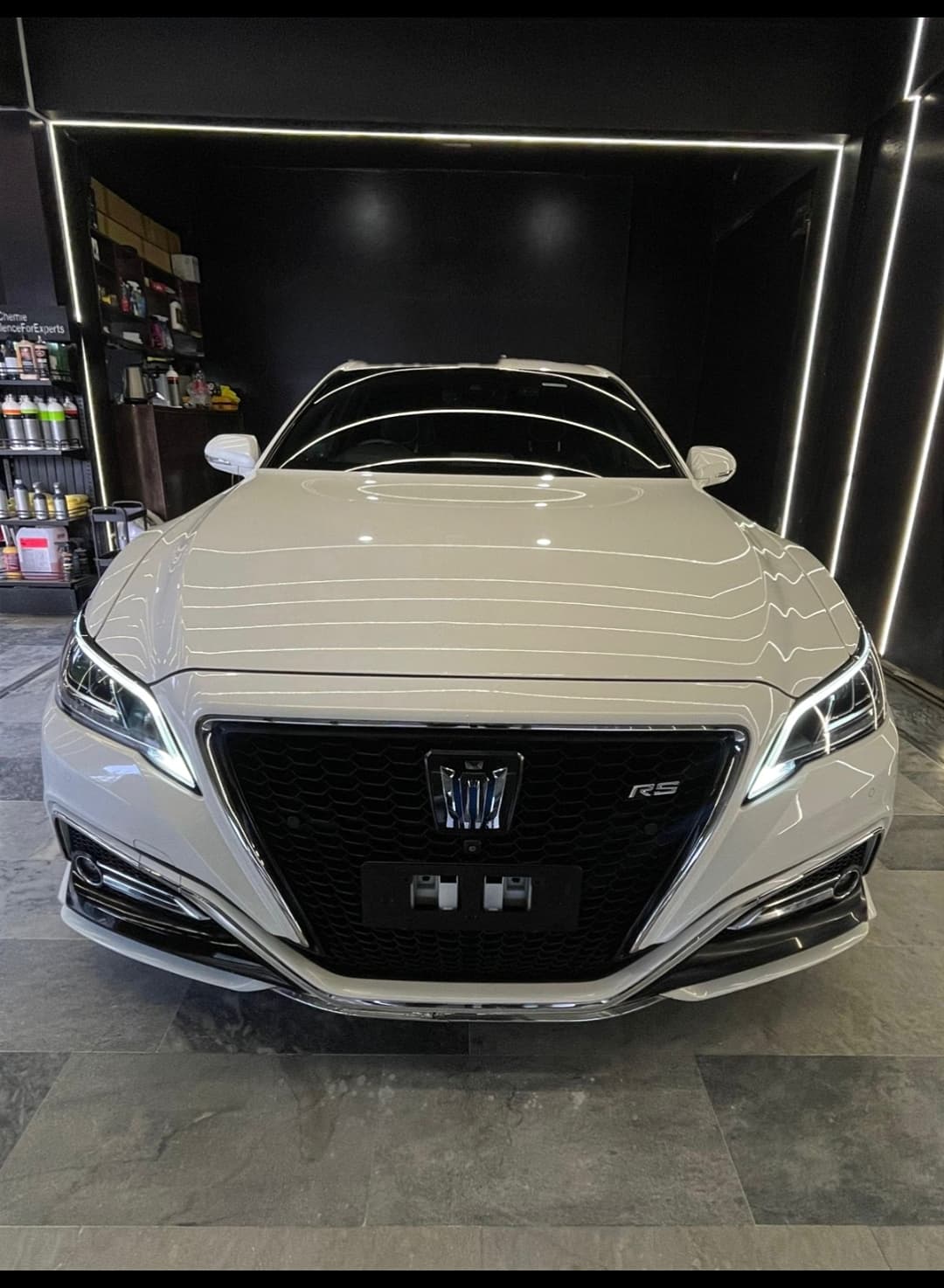 Toyota crown